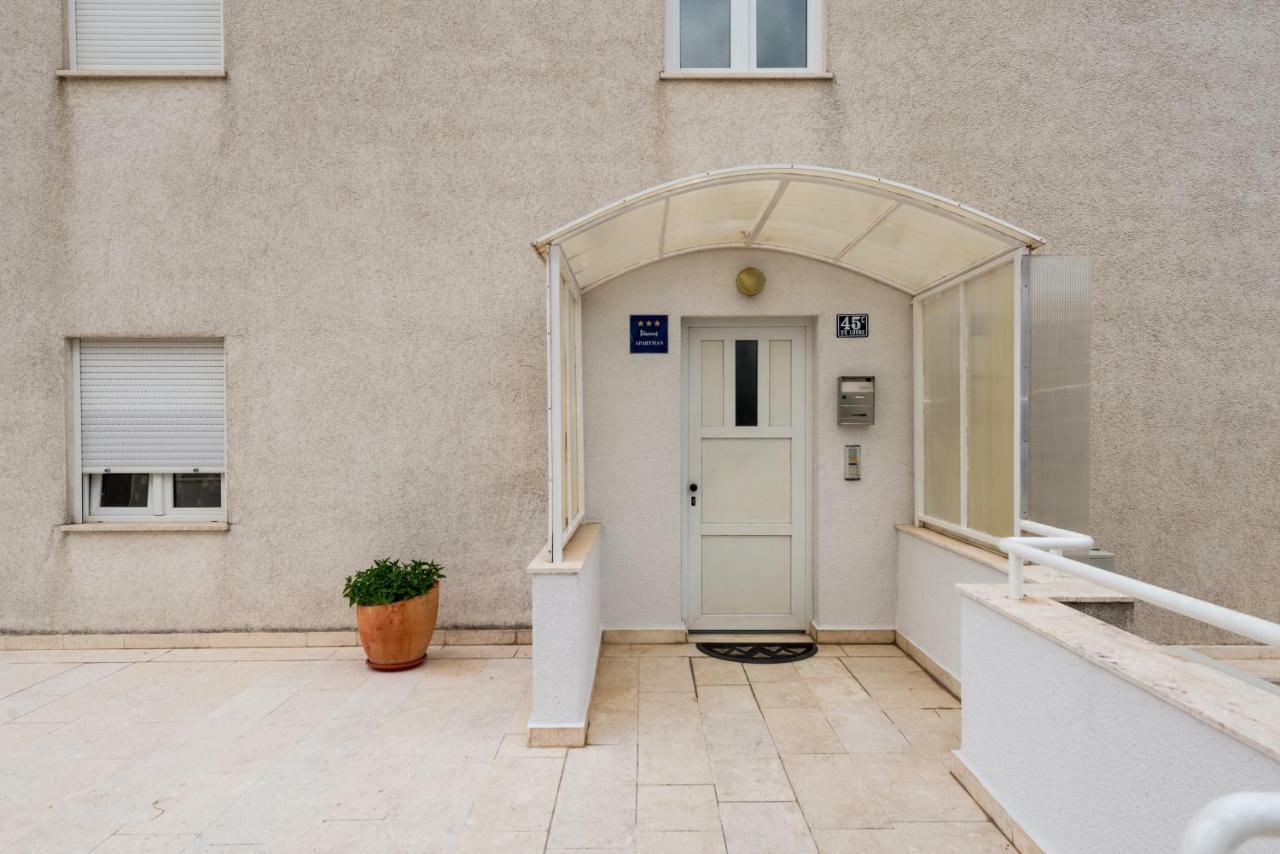 Sun & Sea Apartma *